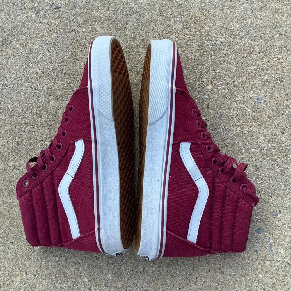 Vans Sk8-Hi Burgundy Maroon Canvas High Top Sneakers Mens 7 Womens 8.5 721356